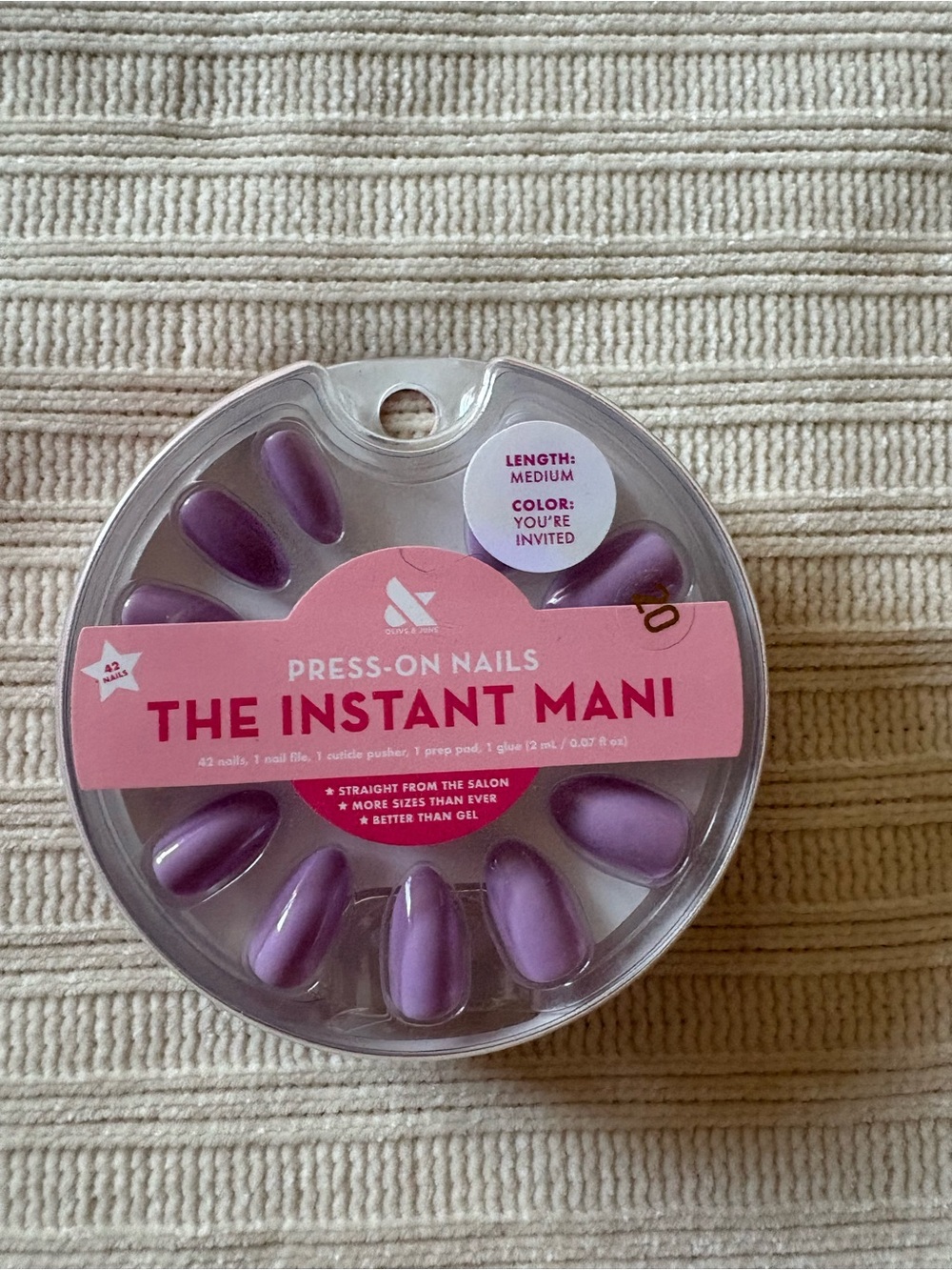 Olive & June The Instant Mani Press-On Nails in Lavender